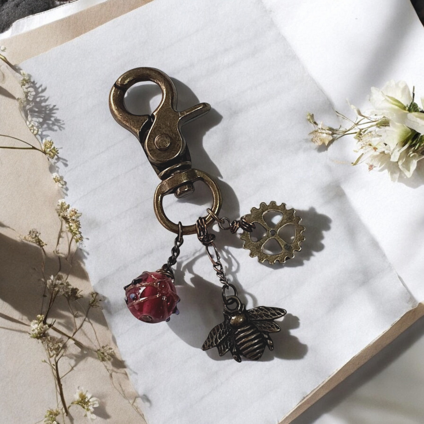 Rustic Bee Bag Clip